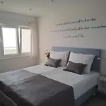 Apartament Sea View 4 In *